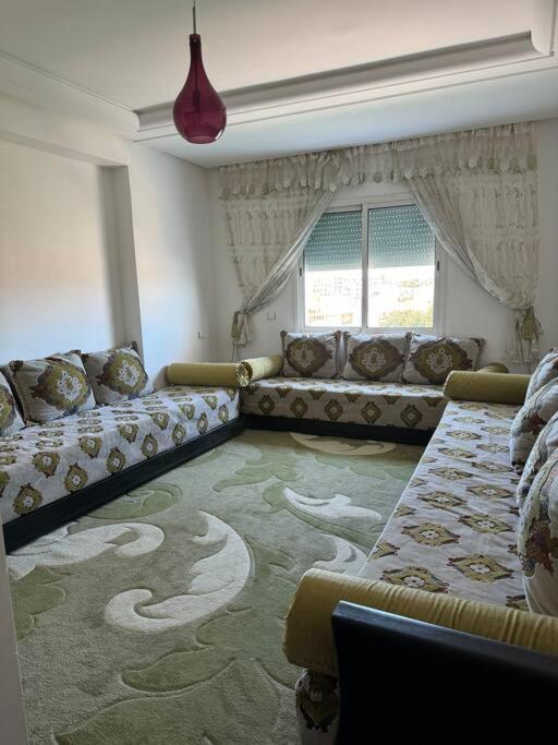 Apartment Grand Ensoleille, 2 , 2 Salles De Bains, 1 Salon, 2piscines, A 750m De La Pont Blondin
