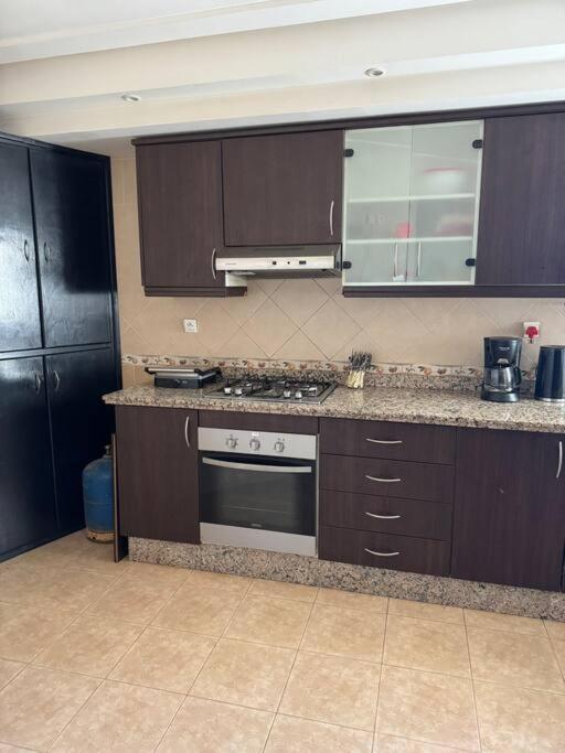 Grand Ensoleille, 2 , 2 Salles De Bains, 1 Salon, 2piscines, A 750m De La *
