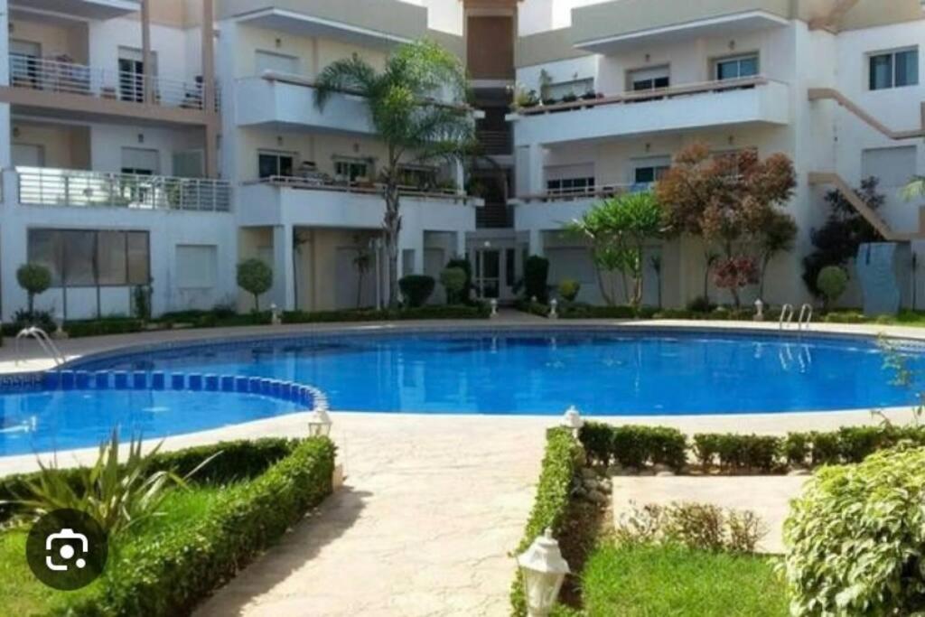 Apartment Grand Ensoleille, 2 , 2 Salles De Bains, 1 Salon, 2piscines, A 750m De La