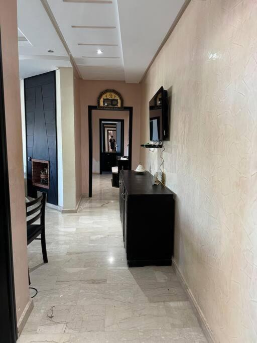 Grand Ensoleille, 2 , 2 Salles De Bains, 1 Salon, 2piscines, A 750m De La Apartment Pont Blondin